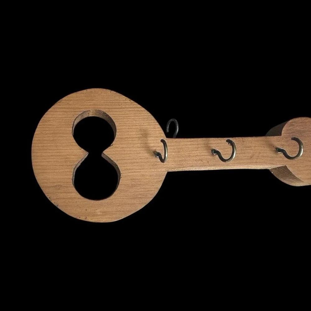 Vintage Handmade Brown Wood Key-Shaped Wall Mounted Hanging Key Hook Holder 14